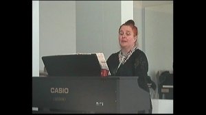 ЧУДНОЙ ПОРОЙ -,авт и исп Злата Урусова - стихи Сергея Лесова - вокал , форт