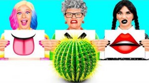 Откуси Лизни или Ничего Челлендж | Съедобная Битва от TeamTeen Challenge