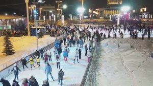 Москва, каток на ВДНХ.