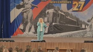 "Кудряшки от папы" - поет автор песни Любовь Сологубова