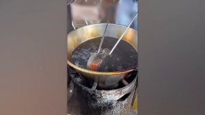 Засняли На Камеру Что-то Необычное Посреди Реки