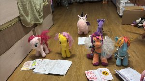 Школа для моих милых поняшек. Строгая учительница