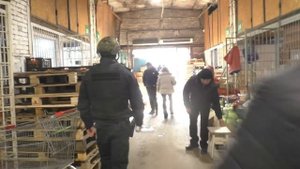 При силовой поддержке ОМОН «Барс» проведен 2 этап оперативно-профилактического мероприятия "Нелегал"