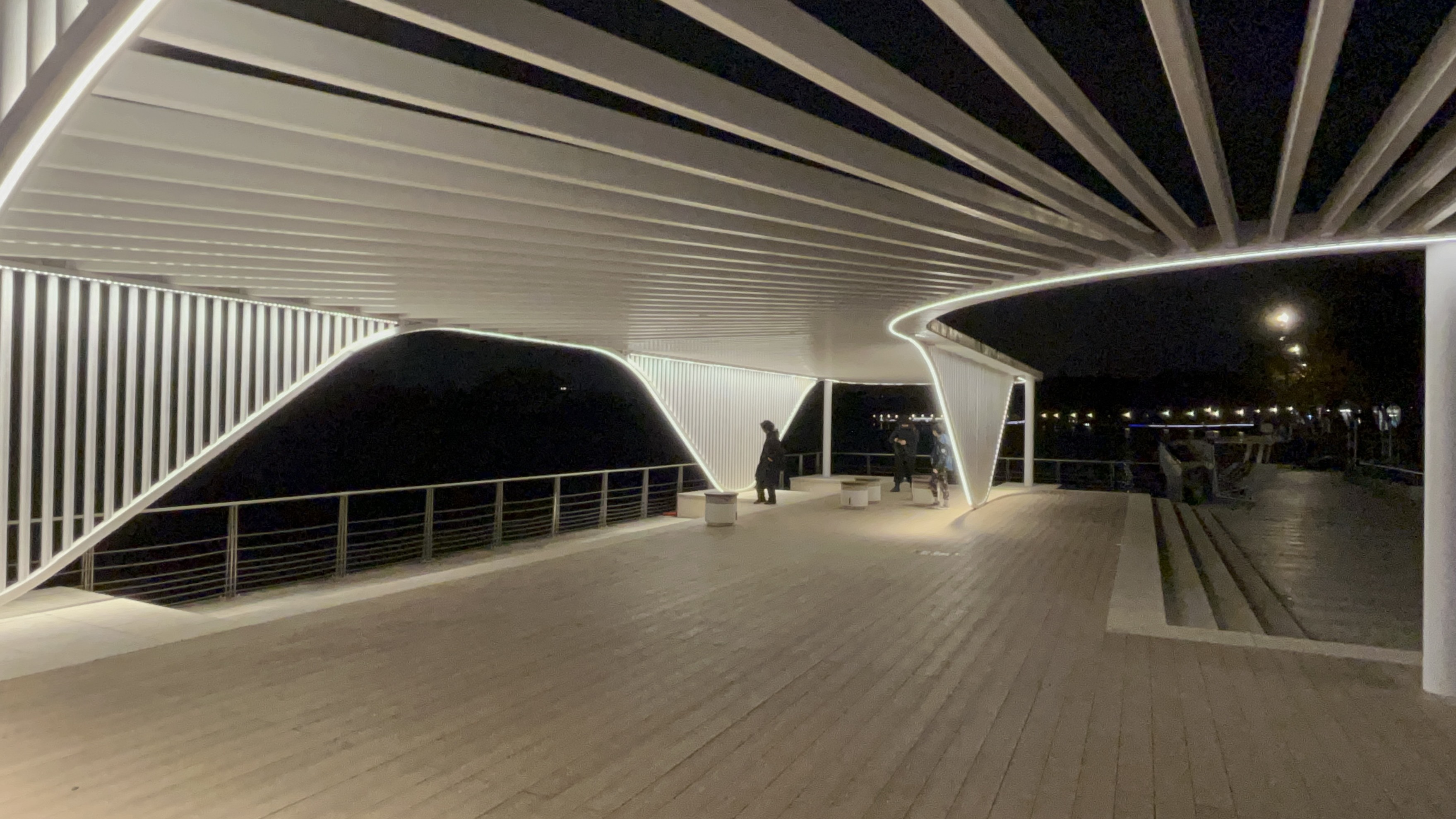 Набережная и Лампочки_💡_Коломенское_03-11-2025 смотреть онлайн