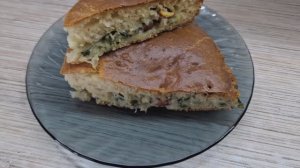 Заливной пирог с капустой и лесными грибами.Вкусно и очень быстро.