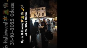 Хэллоуин в Одессе. Будни уличного скрипача