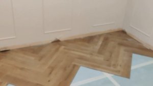 Укладка полов ёлочкой.