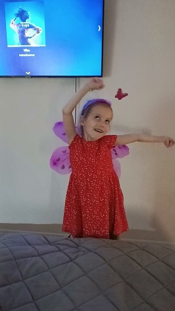 Камилла танцует смотреть онлайн