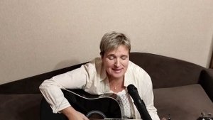 "Моё детство красный конь".🥰
Красивая редко исполняемая песня.