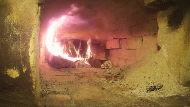 Как растапливают Русскую печь в Сибири