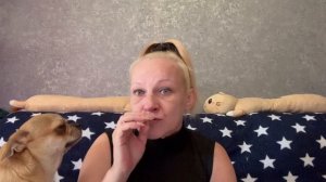 Жду приятельницу в гости жаль, что не по приятному поводу.