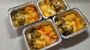 Куриная грудка с овощами в духовке