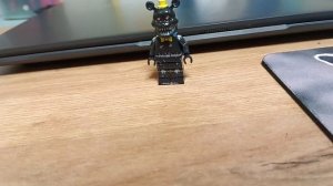 хэллоуинский обзор человечков fnaf на забытого человечка(то есть я забыл его упомянуть)