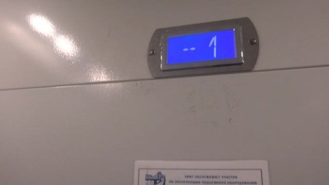 Лифты КМЗ Пегасы в подземном переходе 1-й Красногвардейский проезд