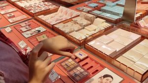 Где все китаяночки покупают косметику