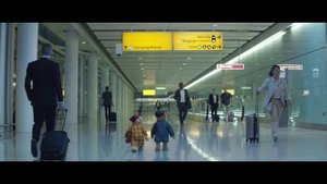 Heathrow Airport - Coming Home for Christmas (Англия) (2016)