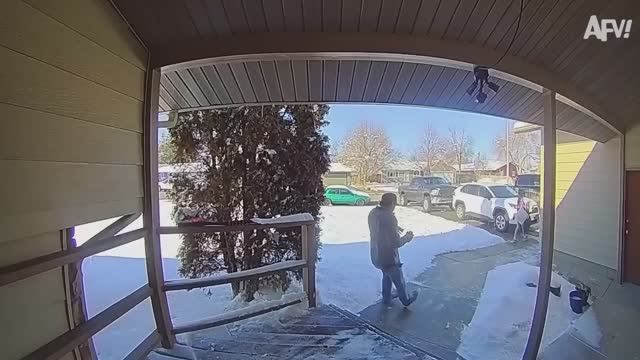 NEW! America′s Funniest Home Videos ❄️ Epic CCTV Ice Fails Caught on Camera