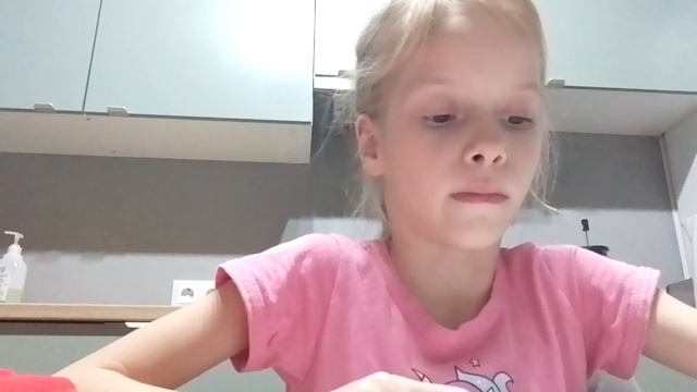 Уроки рисования от Мии смотреть онлайн