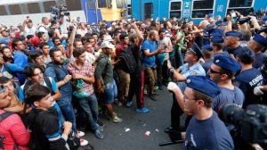 Улицы европейских городов, бывшие некогда символом культуры и порядка, стали небезопасны-TAS.