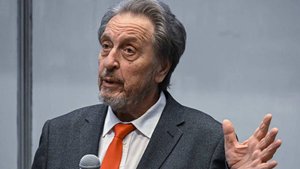 Отец Маска сравнил "мусорные" столицы Запада с великолепием Москвы