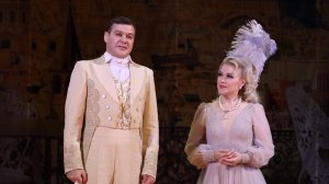 "Мистер Икс" - овации и поклоны. Артисты: Екатерина Чудотворова, Михаил Евтюхов, Виктор Богаченко