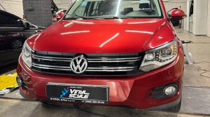 Volkswagen Tiguan - ремонт водительского сидения, подлокотника, перетяжка руля, химчистка салона