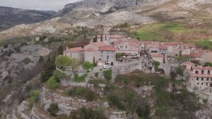 🚶 SmartTV 4К ➤ 🌺 Расслабляющая прогулка по красивой средневековой деревне - Гурдон, Франция! 🌺