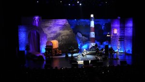 Александр Розенбаум спел для участников «Клуба своих»