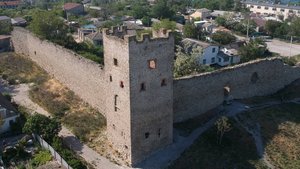 Мир прошлого в Феодосии. Генуэзская крепость и древние храмы.