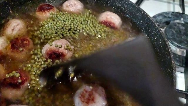 Маш с фрикадельками. смотреть онлайн