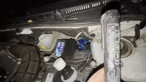 Проверяем тормозную жидкость Лада Гранта Кросс