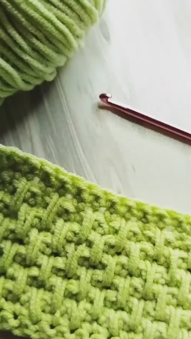 Детское одеяло крючком: Простой и красивый узор для начинающих | Вязание крючком смотреть онлайн