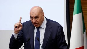 Alanews: глава МО Италии Крозетто анонсировал 12-й пакет помощи Украине