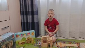 Собираем деревянный конструктор Лесовичок