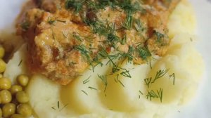 Куриные желудочки мягкие и нежные в сметанном соусе.