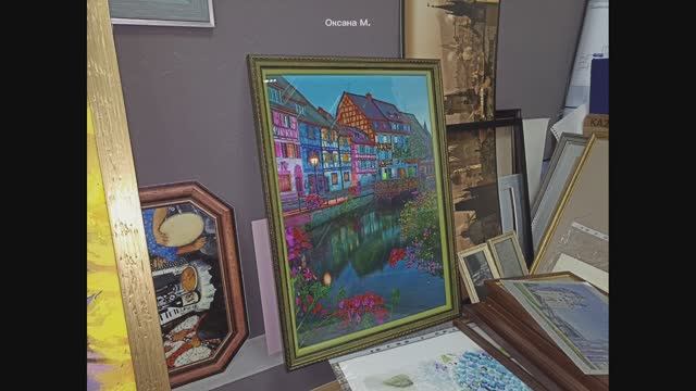 Мою бисерную вышивку "Вечер у озера" оформили в багет.mp4