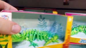 Поход в магазин москвариума. Очень много интересных товаров здесь продается за большие деньги.