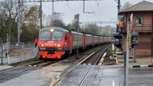 ЭД4М 0381, сообщением Белоостров - Санкт-Петербург Финляндский, отправляется от станции Сестрорецк