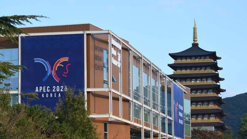 Бердыев сообщил об утверждении консенсусом декларации саммита АТЭС