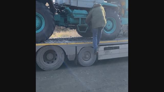 Купили трактор Т 150К на капитальный ремонт восстановление и отгрузка с ремонта для перевозки смотреть онлайн