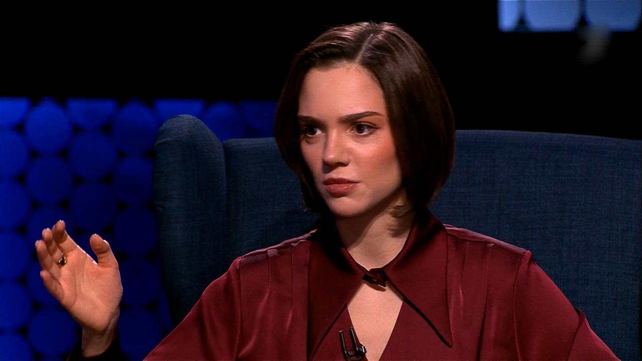 "Снова в спорт" - Евгения Медведева о питании в отношениях с Гайнутдиновым