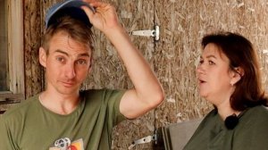 Хозяйство держать невыгодно, а вот в "Светофорах", на оптовых рынках скупать... в самый раз