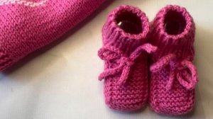 Пинетки для малышей спицами. Подробный МК.