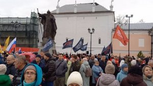 Что нам снег, что нам зной, что нам дождик проливной...  Вологда,  4 ноября 2025 года