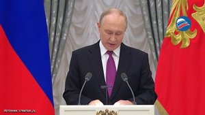 Путин поздравил россиян с Днём народного единства