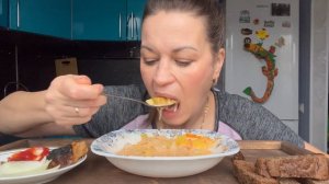 МУКБАНГ ЩИ С СВЕЖЕЙ КАПУСТОЙ/САЛО/ШАШЛЫК/ ГРЕНКИ/MUKBANG ЕДА ОБЖОР