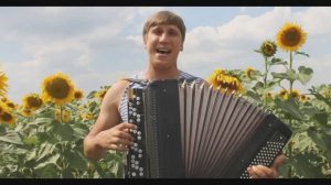 За  рекой, за реченькой слышится гармонь - стихи - Виктор Михнев, музыка - Валерий Михайлов + SUNO