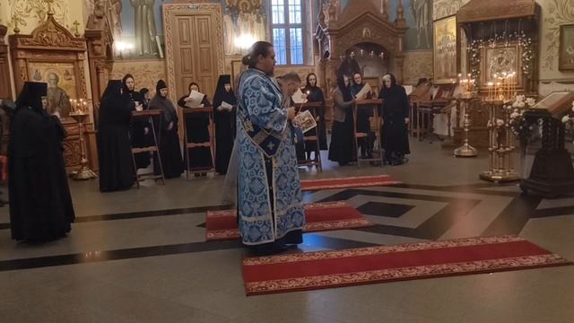 АКАФИСТ ПРЕСВЯТОЙ БОГОРОДИЦЕ ПРЕД ИКОНОЙ ЕЯ «КАЗАНСКОЙ»: ХОР ИВЕРСКОГО МОНАСТЫРЯ смотреть онлайн