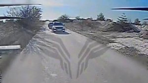 ‼️🇷🇺🇺🇦 С мирными не воюем: российский боец увидел гражданских в машине и не стал наносить удар