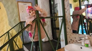 Вынуждены работать вместе Почему? VLOG